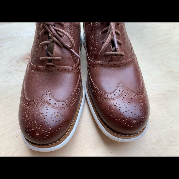 Adiprene by adidas men’s NWT dress shoes - Picture 7 of 11